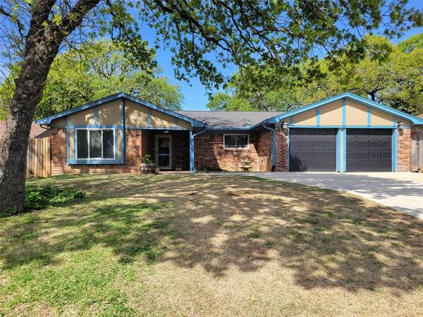 6933 Post Oak Drive, North Richland Hills, TX 76182