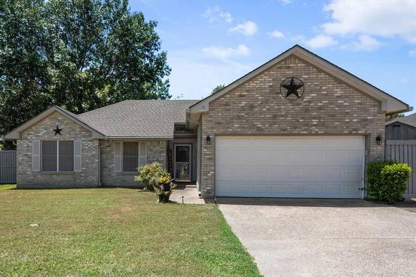 10 Atlantic Avenue,  Midlothian,  TX 76065