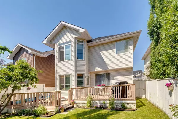 Calgary, AB T3J 3Y7,117 Coral Reef Close NE