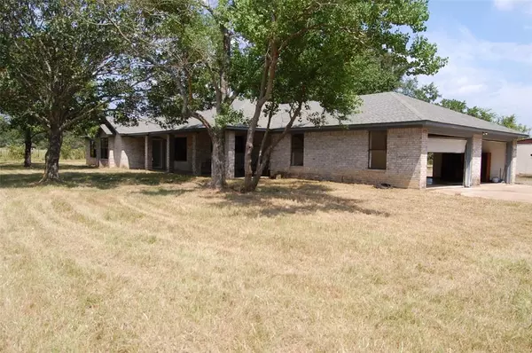 1370 FM 489, Oakwood, TX 75855