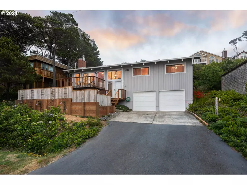 3650 LINCOLN AVE, Depoe Bay, OR 97341