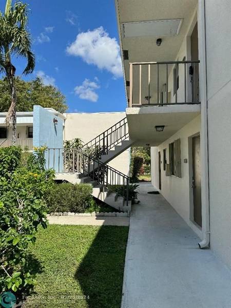 2361 Jaeger Dr  #7C, Delray Beach, FL 33444