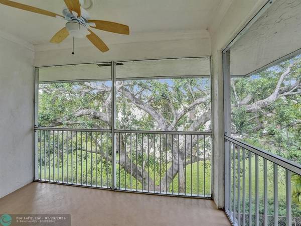 Coral Springs, FL 33065,2980 Riverside Dr  #333