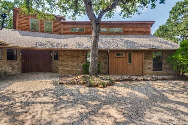 6512 Country Oaks Drive, Flower Mound, TX 75022