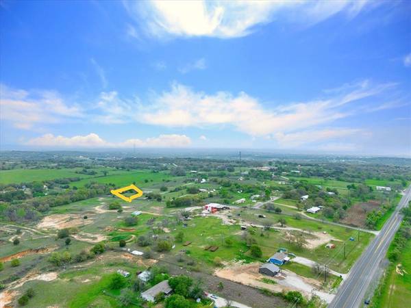 395 Windy Hill lane, Springtown, TX 76082