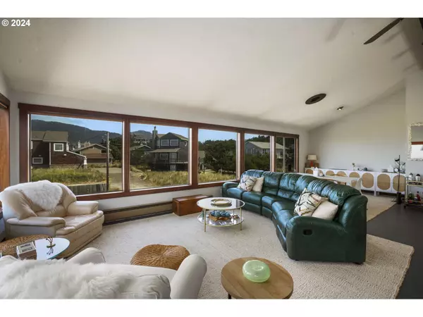 Manzanita, OR 97130,8765 PUFFIN LN