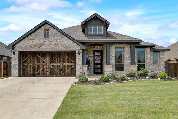 213 Lariat Trail,  Waxahachie,  TX 75165