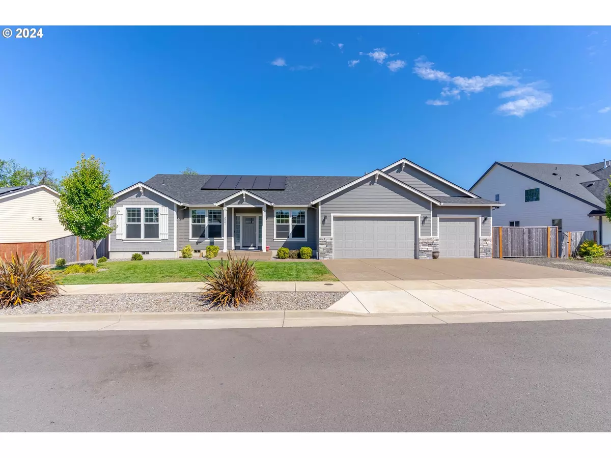 Albany, OR 97321,2981 CLEARWATER DR