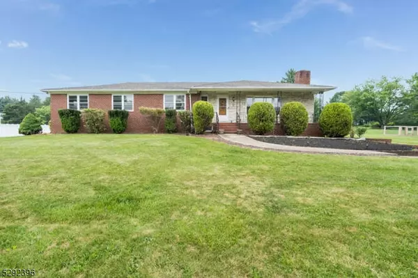 3 Welsh Rd, Clinton Twp., NJ 08833