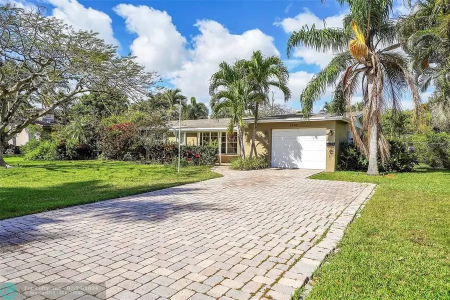 2409 NW 7th Ave, Wilton Manors, FL 33311