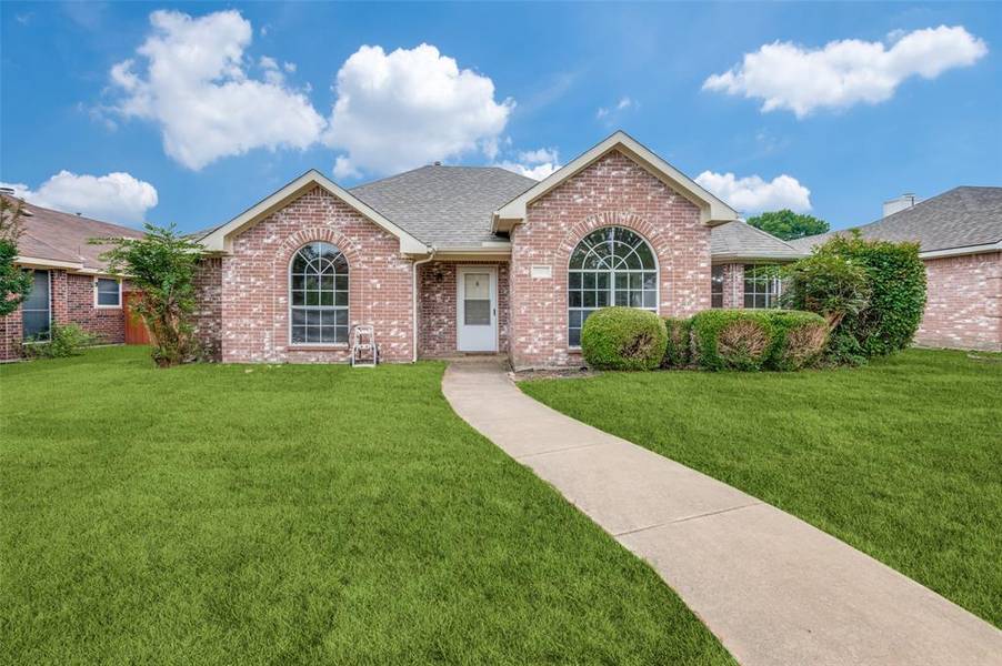 2604 Larkspur Lane, Rowlett, TX 75089