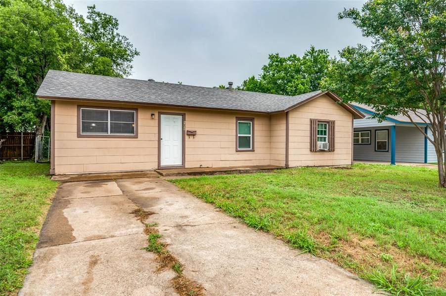 1609 Fagan Drive, Blue Mound, TX 76131