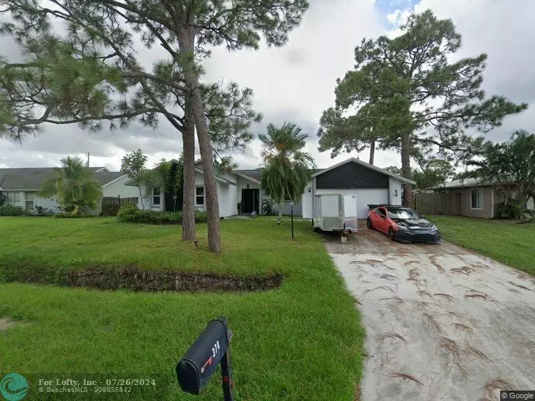 374 NE Greenbriar Lan, Port St Lucie, FL 34983