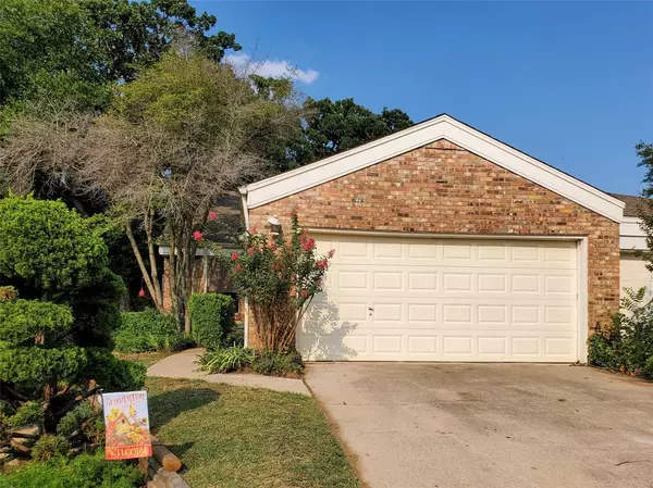 5307 San Mateo Court, Arlington, TX 76017