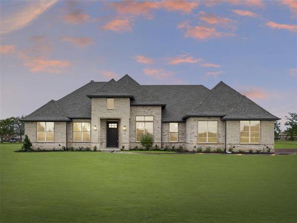 330 Waterview Drive, Gunter, TX 75058