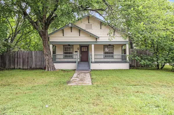 223 W 8th Street, Lancaster, TX 75146