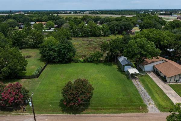 519 E Kempner Street,  Mabank,  TX 75147