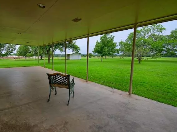 Nocona, TX 76255,220 Carolyn Road