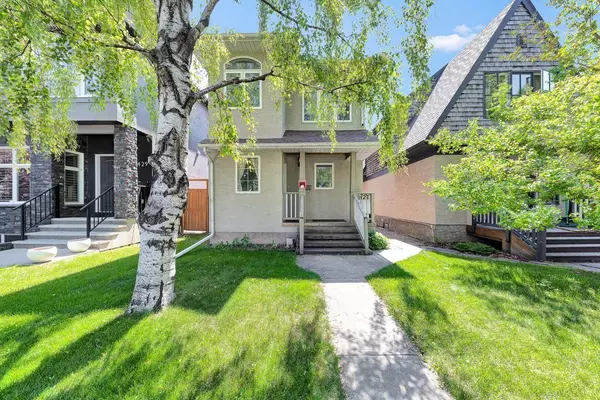 Calgary, AB T2E1X2,427 24 AVE NE