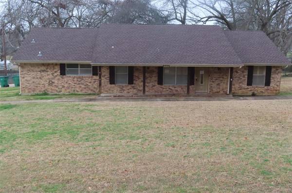 8260 Breeland Drive, Kemp, TX 75143