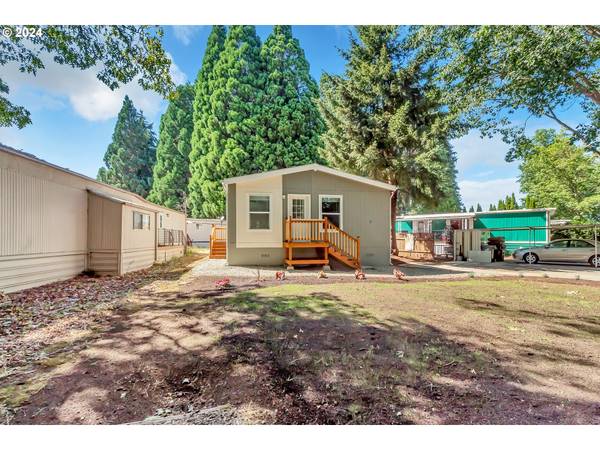 Eugene, OR 97402,4900 ROYAL AVE ##3