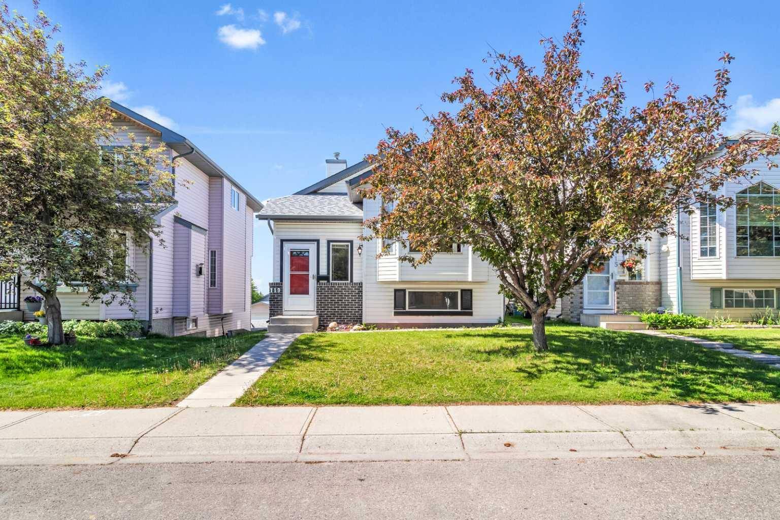 Calgary, AB T3K 4M1,119 Covington Close NE