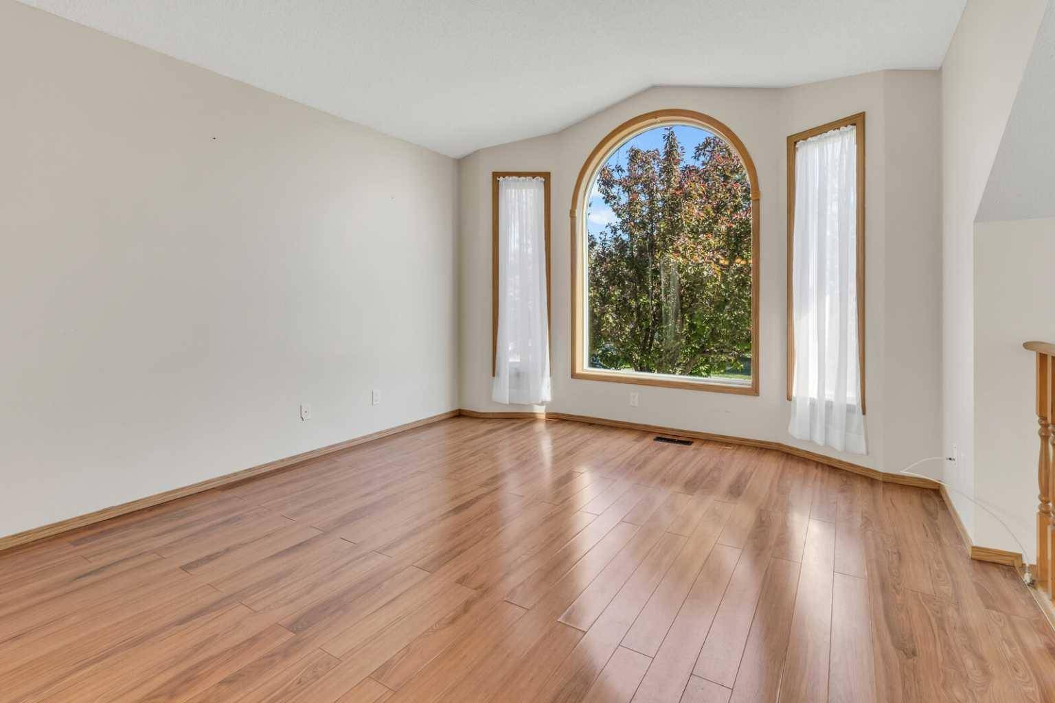 Calgary, AB T3K 4M1,119 Covington Close NE