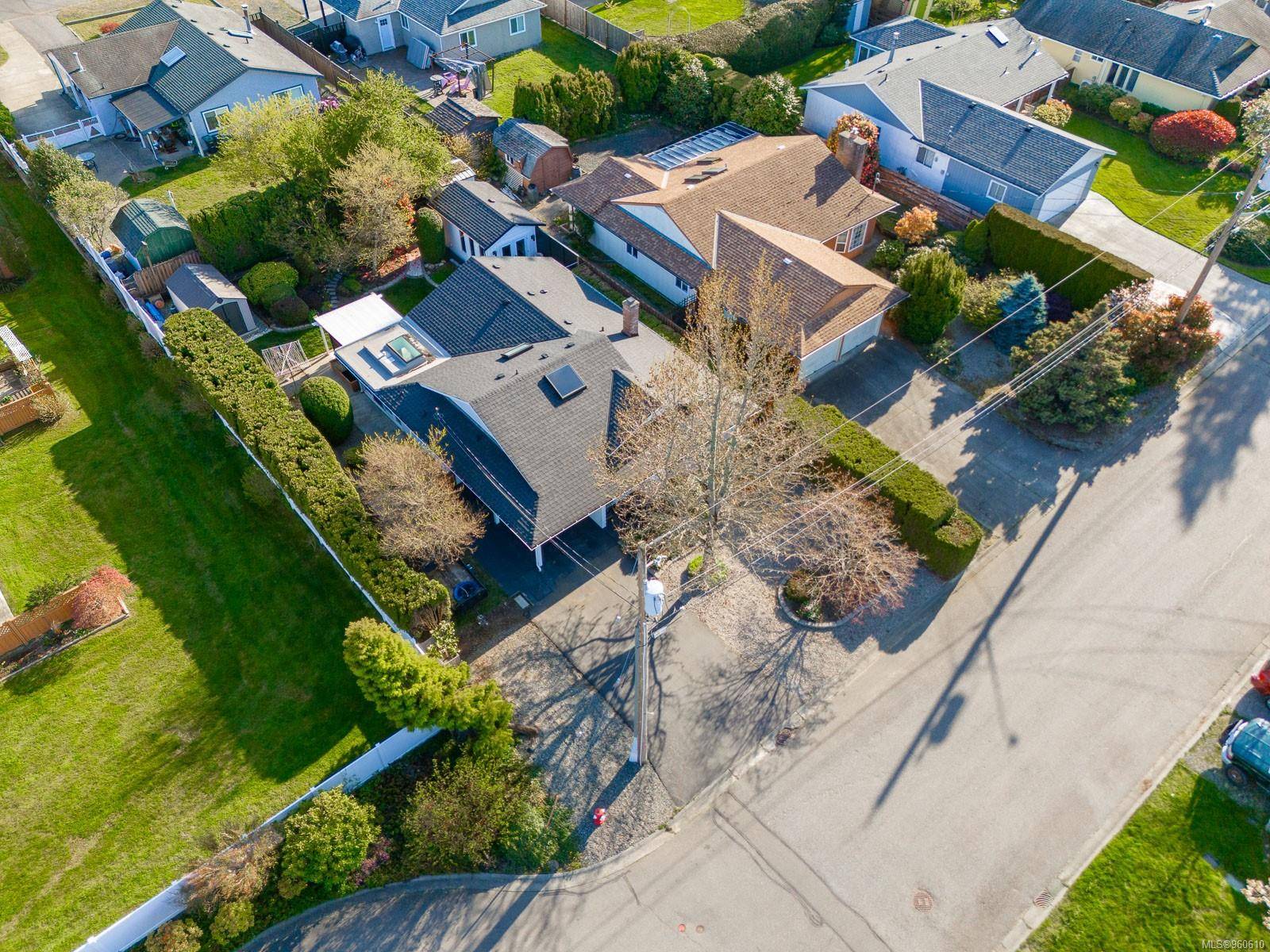 Parksville, BC V9P 1G8,646 Brice Ave