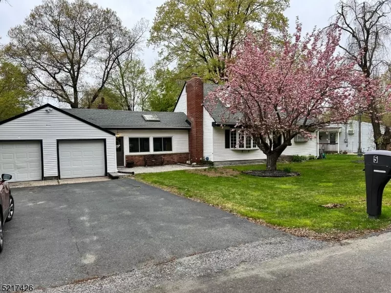 Hardyston Twp., NJ 07460,5 Maplewood Ln