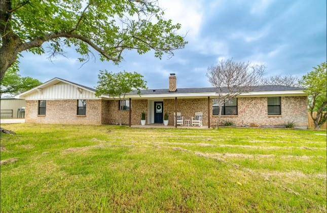 7720 Nine Mile Bridge Road, Fort Worth, TX 76135