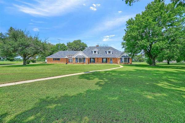 1101 Brooks Lane, Sadler, TX 76264