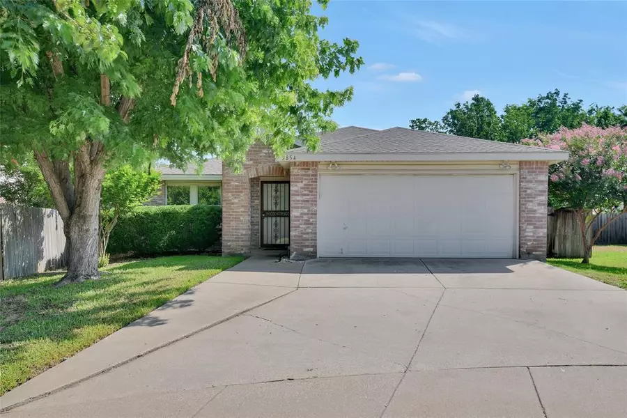 3854 Steeplechase Drive, Fort Worth, TX 76123