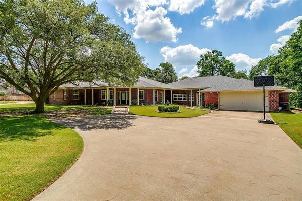 2031 Callender Road, Mansfield, TX 76063