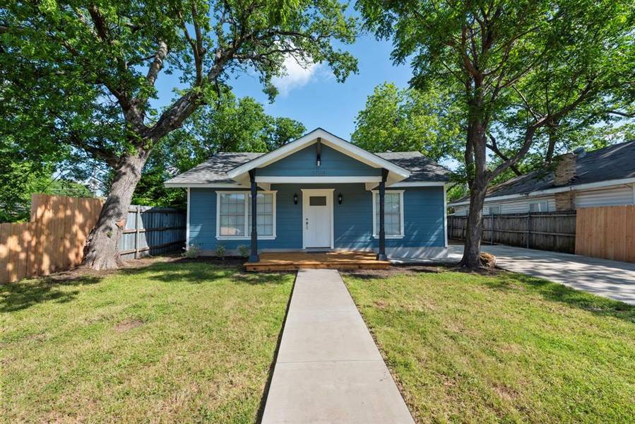 2755 Brandon Street, Dallas, TX 75211