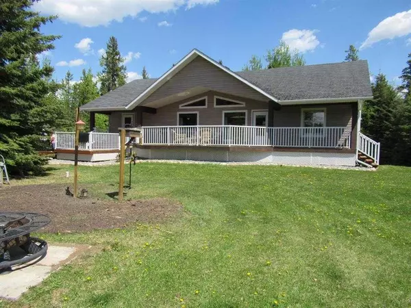 25 Echo Valley Crescent,  Rural Clearwater County,  AB T4T 2A2