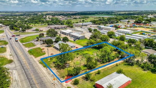 201 East Road, Stephenville, TX 76401