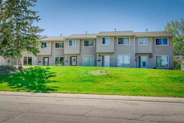 Calgary, AB T2A 6S1,429 40 ST NE