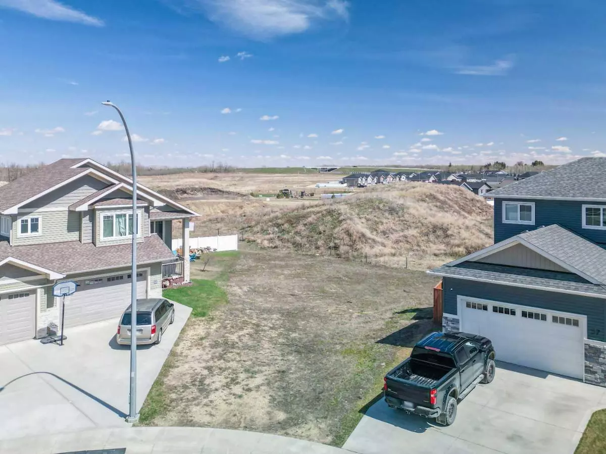 Blackfalds, AB T4M 0L9,53 Alderwood Close