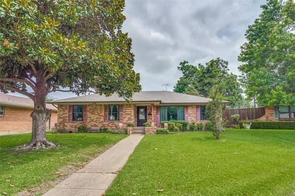 1522 Savannah Drive,  Garland,  TX 75041