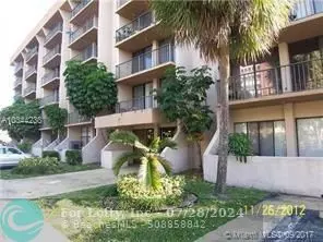 16751 NE 9th Ave  #401, North Miami Beach, FL 33162