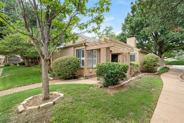 4439 Rosser Square, Dallas, TX 75244