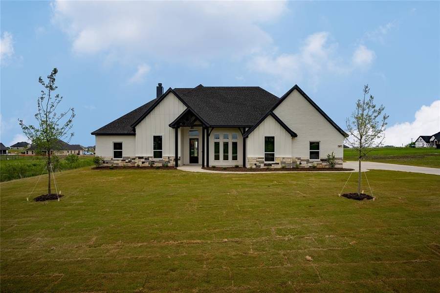 417 Venadito Drive, Godley, TX 76044