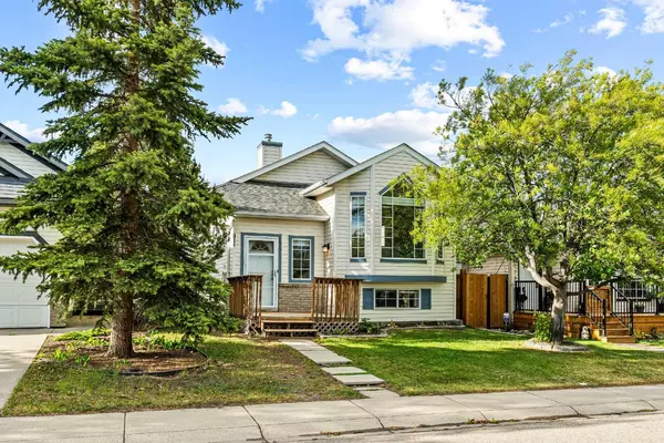 Calgary, AB T3K 4P3,179 Coverton Close NE