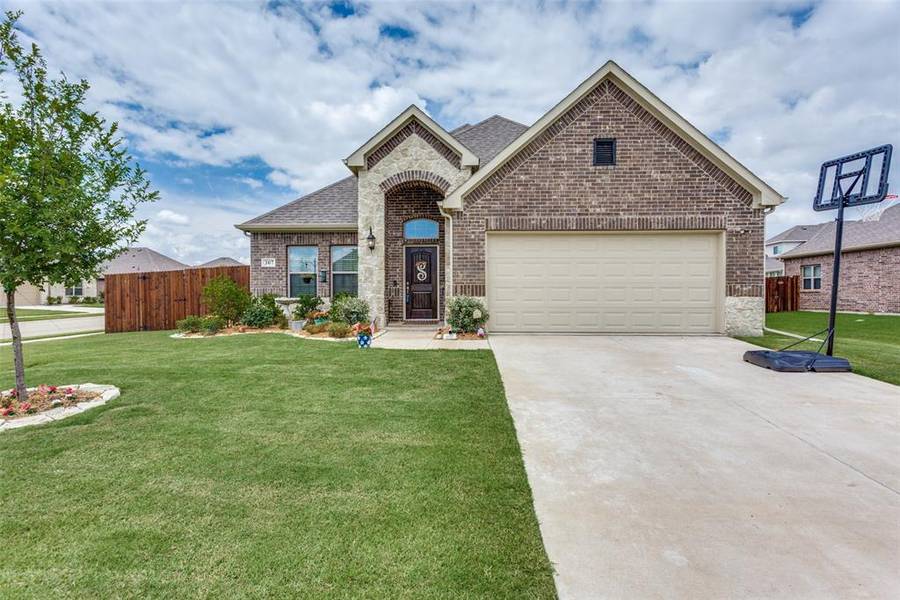 307 Pecos Drive, Crandall, TX 75114