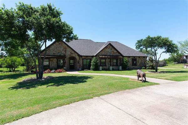 2915 Andrew Drive, Farmersville, TX 75442