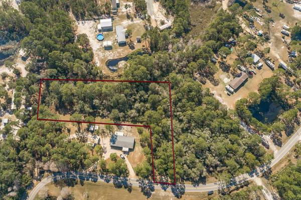 2072 Messer Rd, Carrabelle, FL 32322