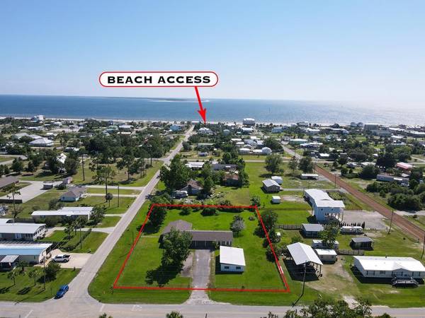 353 Gulf St, Port St. Joe, FL 32456