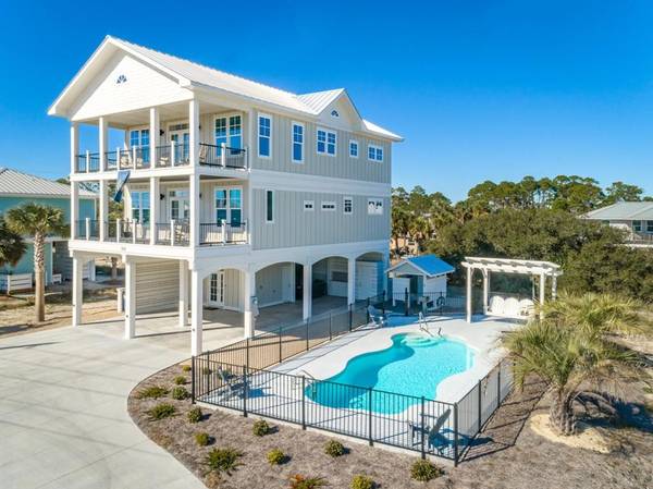 509 E Gulf Beach Dr, St. George Island, FL 32328