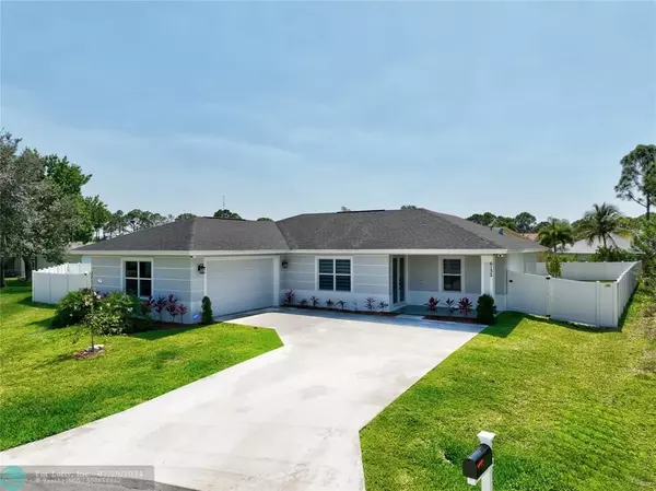 6132 NE Drophy Court,  Port St Lucie,  FL 34986