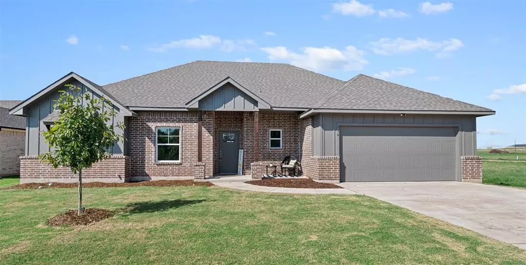 136 Panther Loop, Mabank, TX 75147